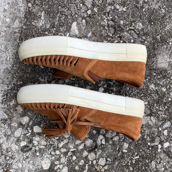 J/SLIDES camel suede perforated tassel platform loafers - Picture 10 of 11